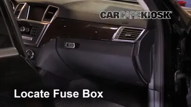2013 Mercedes-Benz GL450 4.6L V8 Turbo Fusible (intérieur) Contrôle